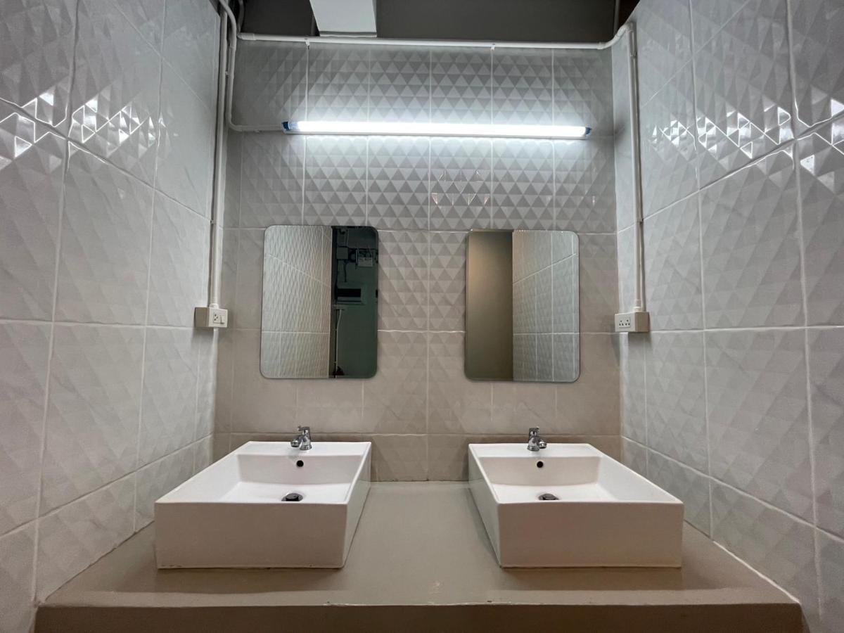 Comfort Zone Hostel @ Tha Pae Чиангмай Экстерьер фото